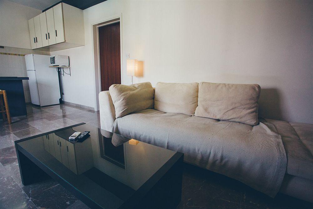 Vega Apartments Lemesós Eksteriør bilde